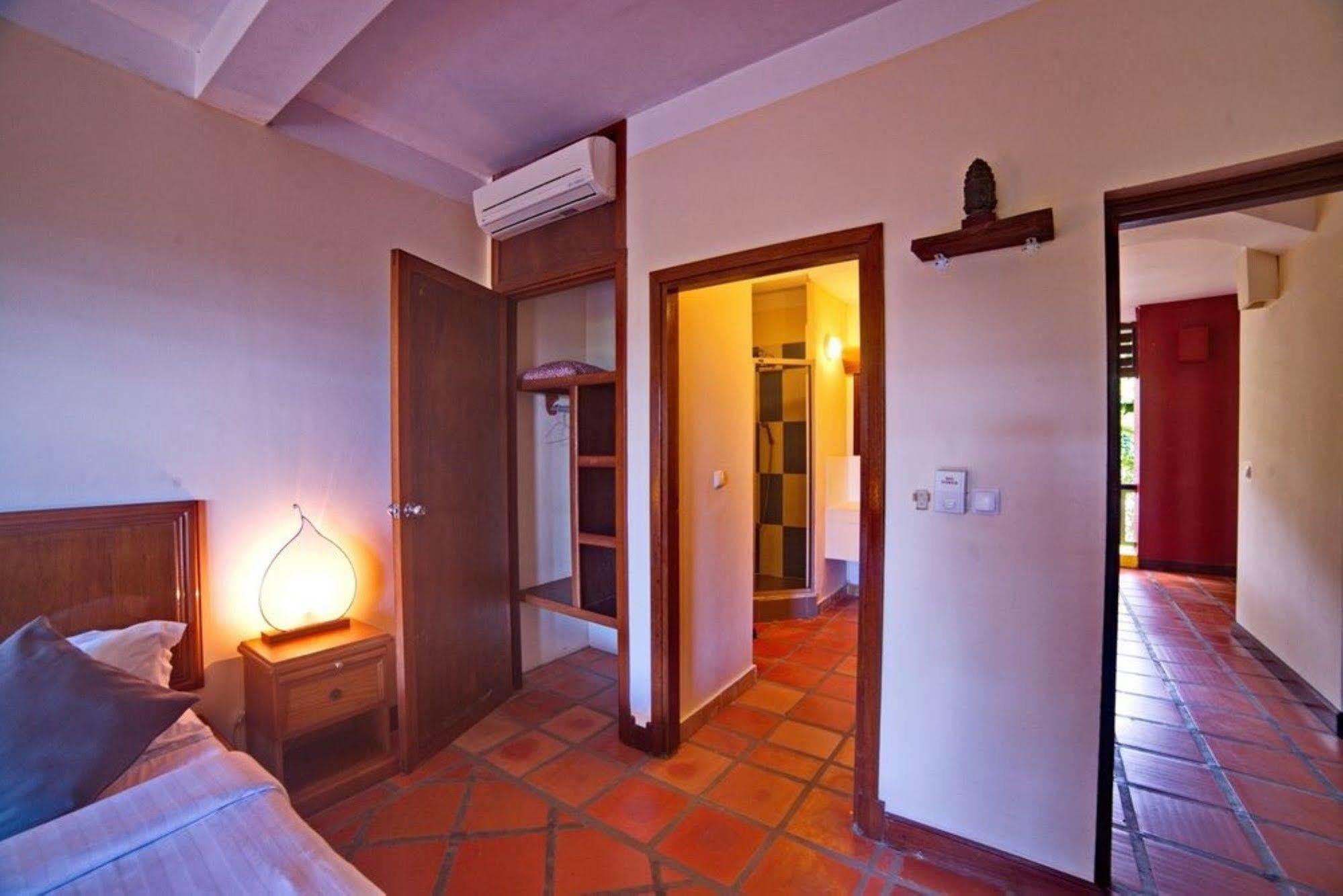 The Harbor Lights Palace Sihanoukville Eksteriør billede