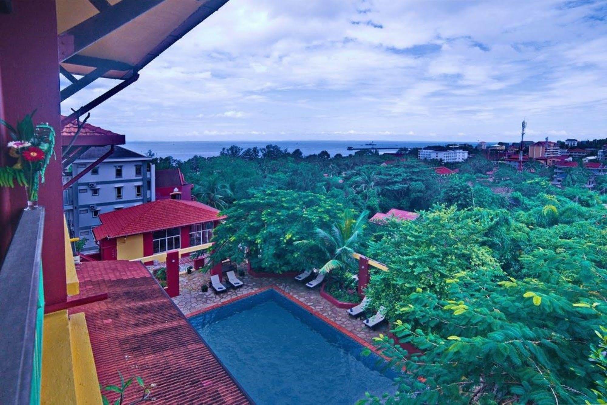 The Harbor Lights Palace Sihanoukville Eksteriør billede